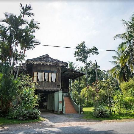 Parit Lanai Casuarina Cempaka Sari酒店 外观 照片