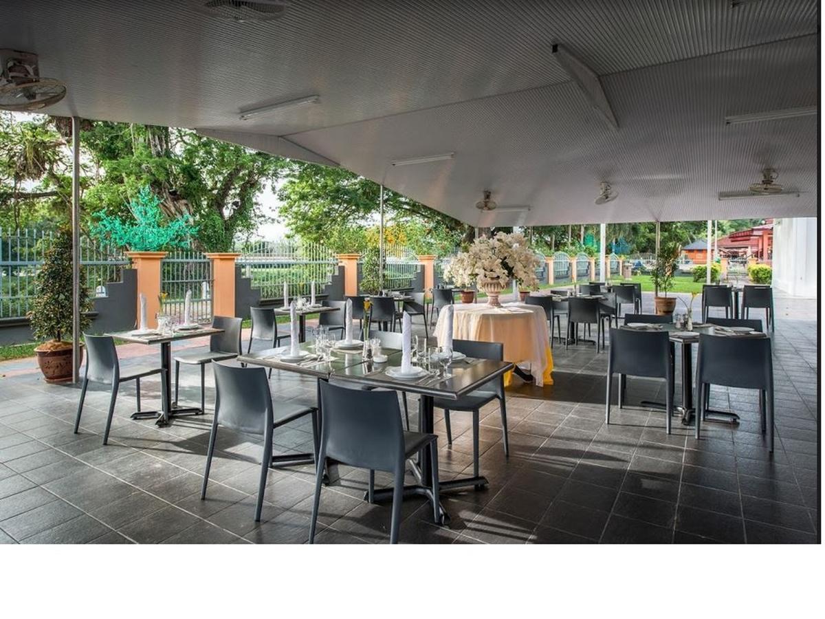Parit Lanai Casuarina Cempaka Sari酒店 外观 照片